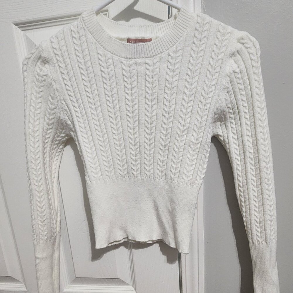 Semi thick sweater